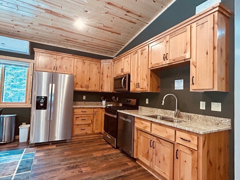 Building Photo - 9117 Nukala Rd