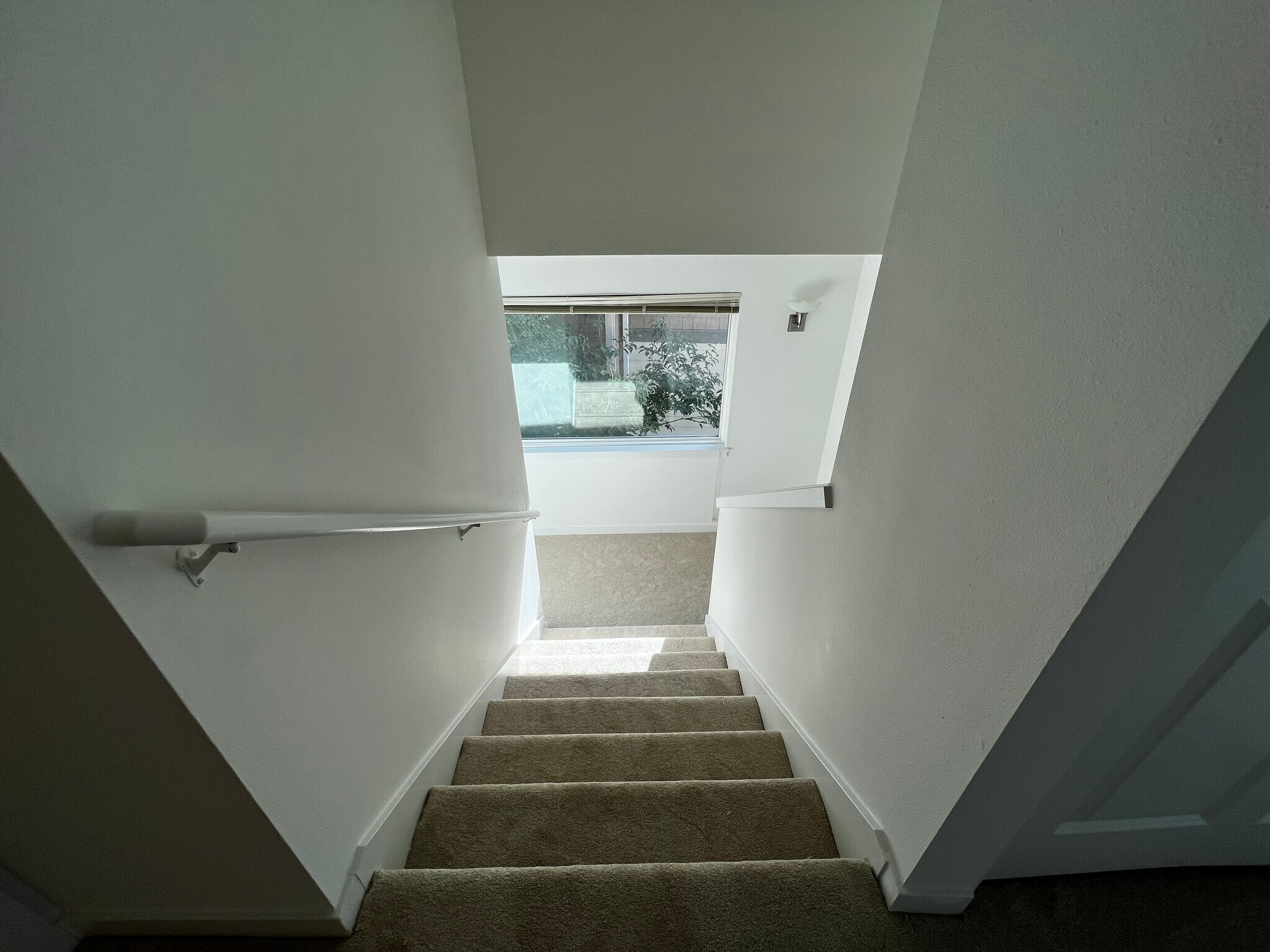 Building Photo - 21269 SE 42nd Pl