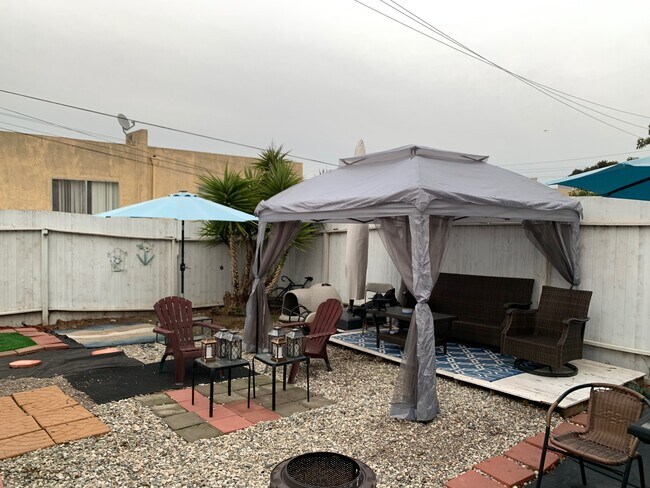 Building Photo - 26025 Cypress St