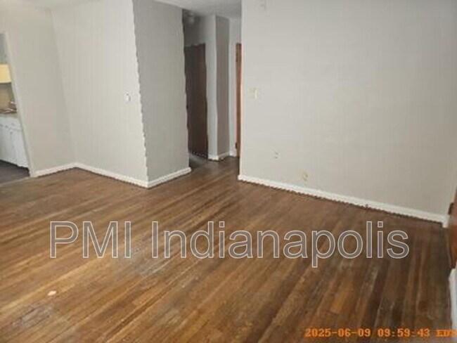 Building Photo - 8 N Butler Ave
