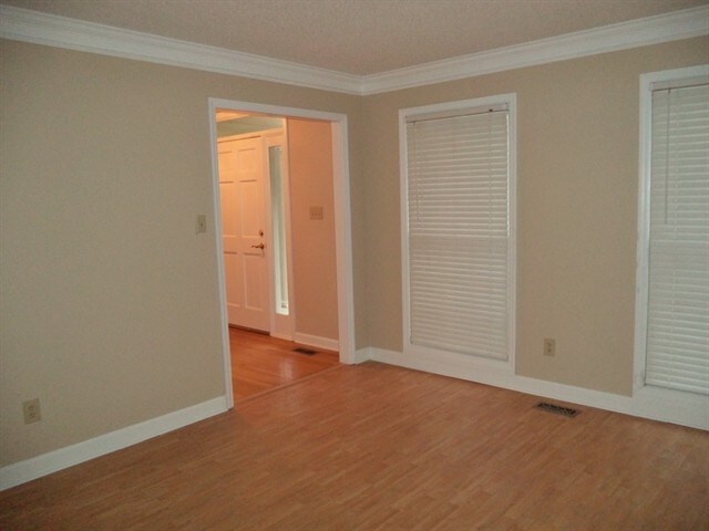 Building Photo - 1517 Autumn Ridge Dr