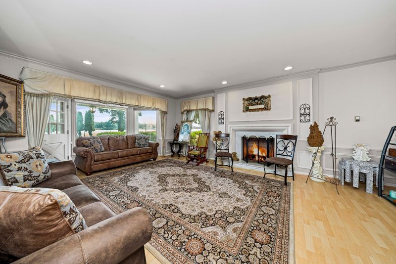 Building Photo - 42195 Kouza Ct