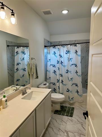 Building Photo - 1212 Rosebay Dr