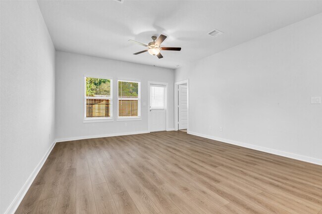Building Photo - 8550 Blueberry Ash St