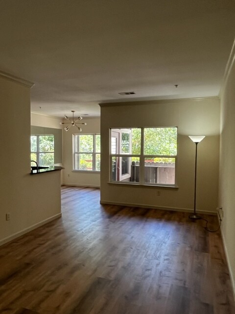 Building Photo - 8434 Walerga Rd