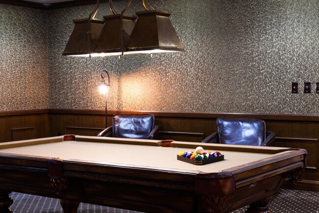 Building Photo - 44 W Broadway