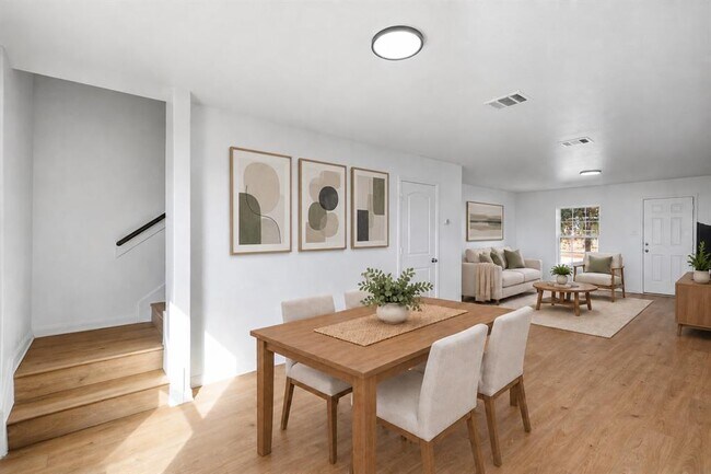 Building Photo - 1013 Woodward Ct