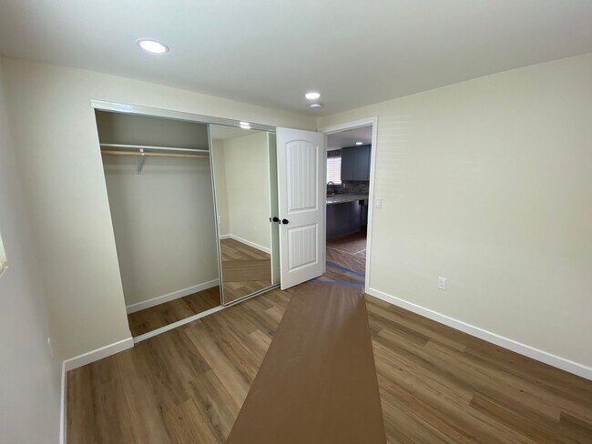 Building Photo - COMING SOON - NEWLY RENOVATED 3BD+1BA HOME