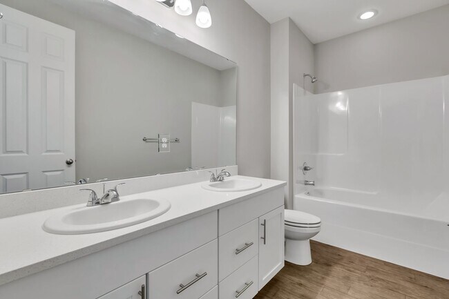 Building Photo - Spacious 3-Bedroom Home in the Heart of Gig Harbor!