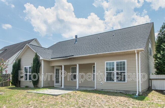 Building Photo - 2033 Gray Goose Loop