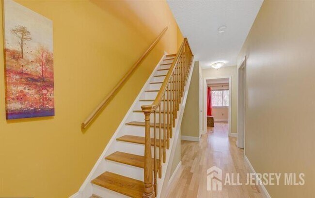 Building Photo - 17 Ashford Dr