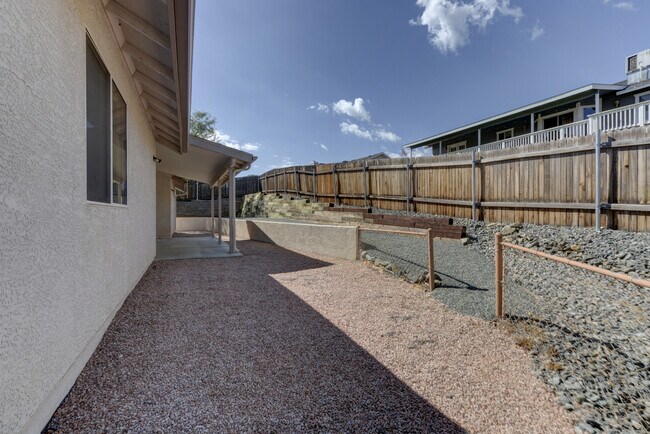Building Photo - 8381 E Hopi Cir