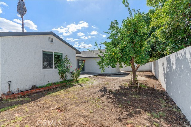 Building Photo - 309 Tonopah Ave