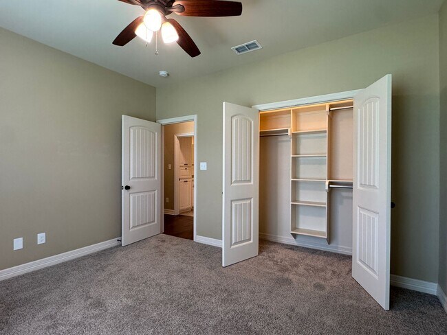 Building Photo - 11248 Fox Trail