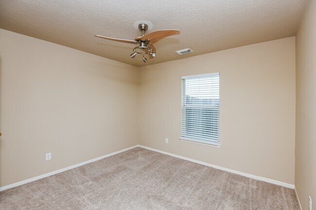 Building Photo - 19642 Brisbane Meadows Ct