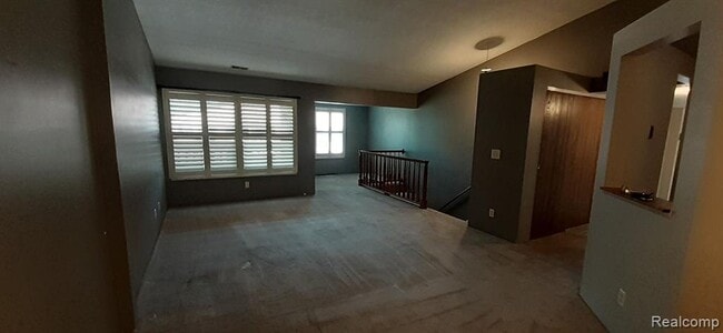 Building Photo - 61210 Greenwood Dr