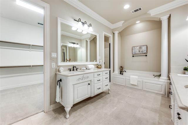 Building Photo - 632 Rockingham Dr