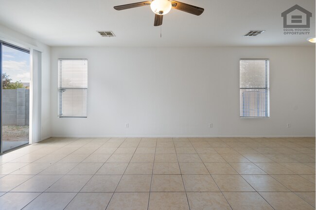 Building Photo - 4Bed/2Bath House in Maricopa! Move-In Ready on 11/12/2026!