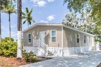 Building Photo - 309 W Buell Dr