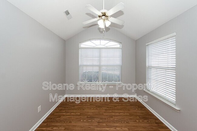 Building Photo - 7856 High Maple Cir