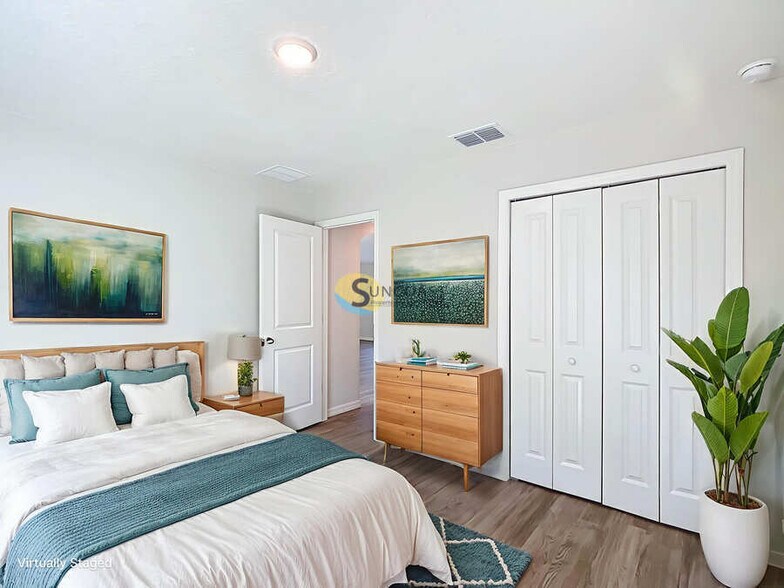 Building Photo - 6022 E Seneca St