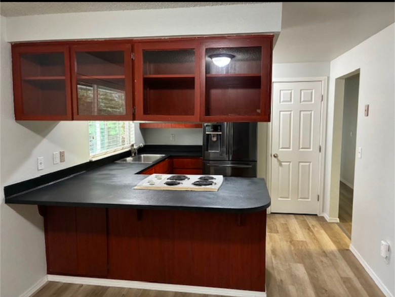 Building Photo - 874 Marvin Rd SE