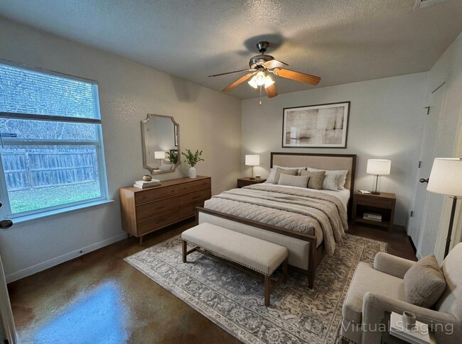 Building Photo - 107 Kings Ct