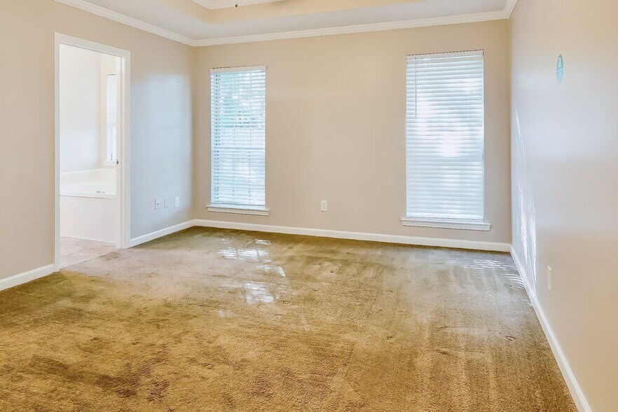 Building Photo - 8028 Rockhampton Cir