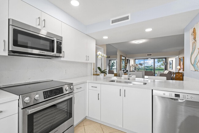 Building Photo - 501 S Seas Dr