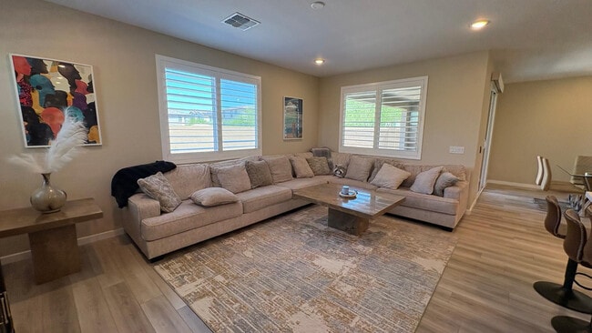 Building Photo - 17744 W Cassia Way