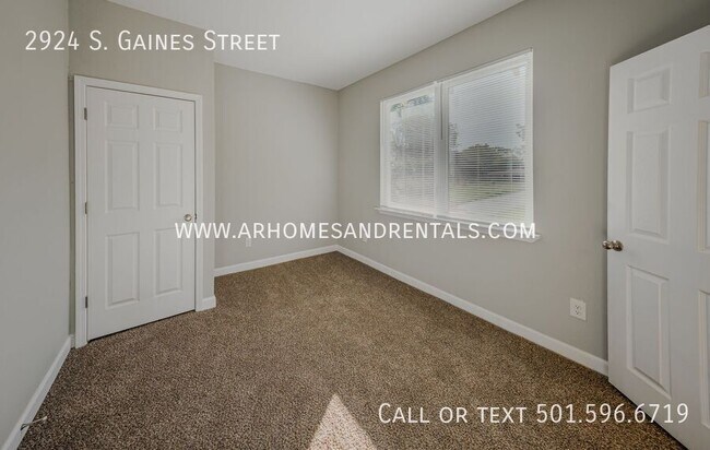 Building Photo - 2924 S Gaines St