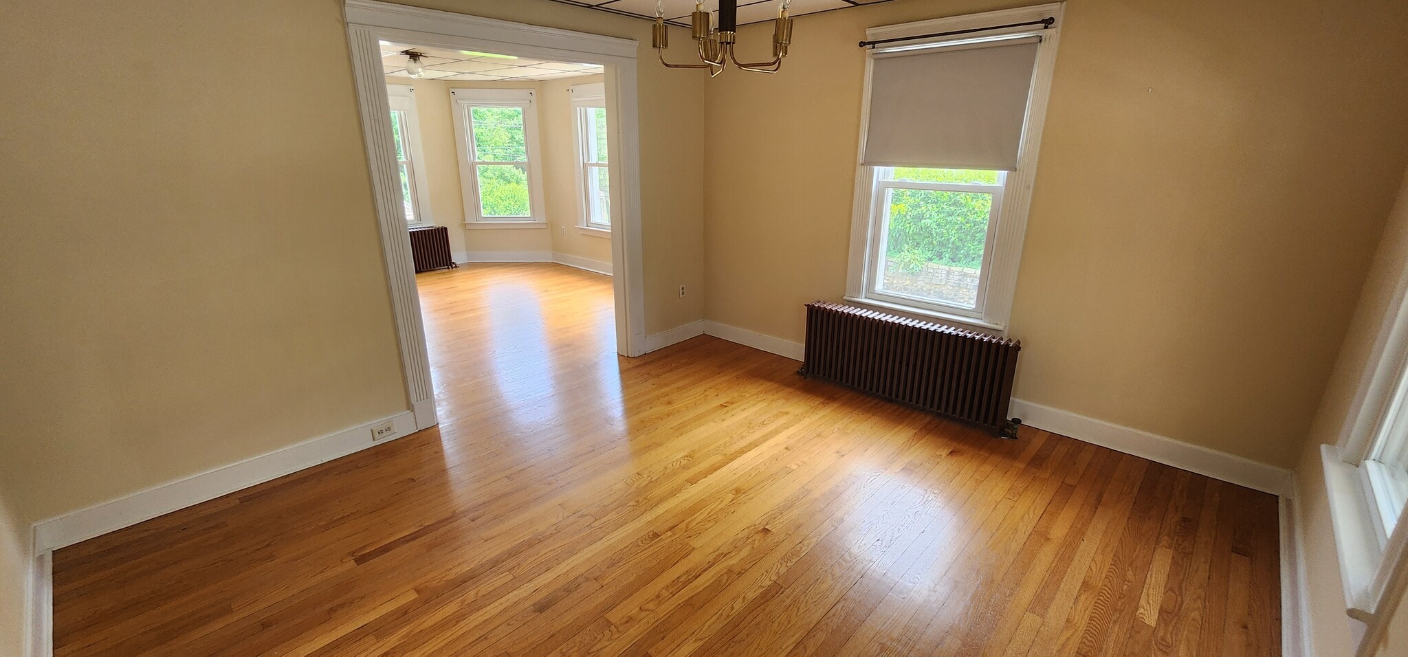 Living area - 67 Maple St