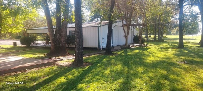 Building Photo - 8208 US-165