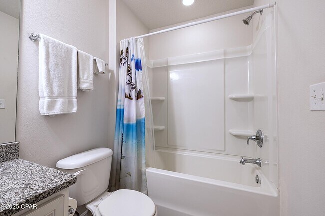 Building Photo - 1882 Pointe Dr