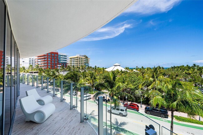 Building Photo - 1 Collins Ave