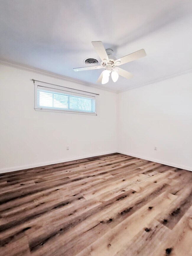 Building Photo - 5054 Yarwell Dr