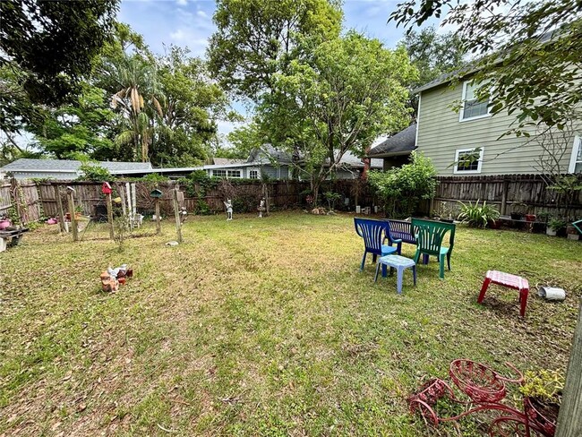 Building Photo - 1219 Lake Highland Dr