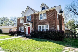 Building Photo - 803 N Congress St