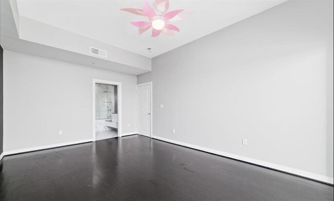Building Photo - 3333 Allen Pkwy