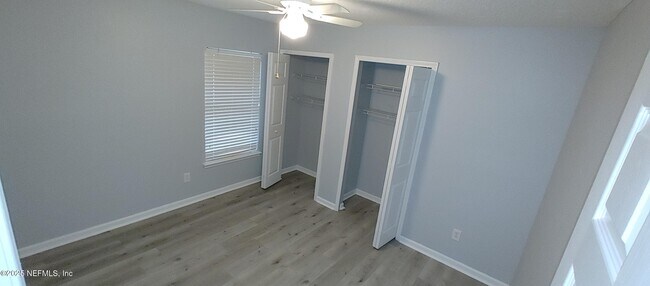 Building Photo - 2155 S Cranbrook Ave