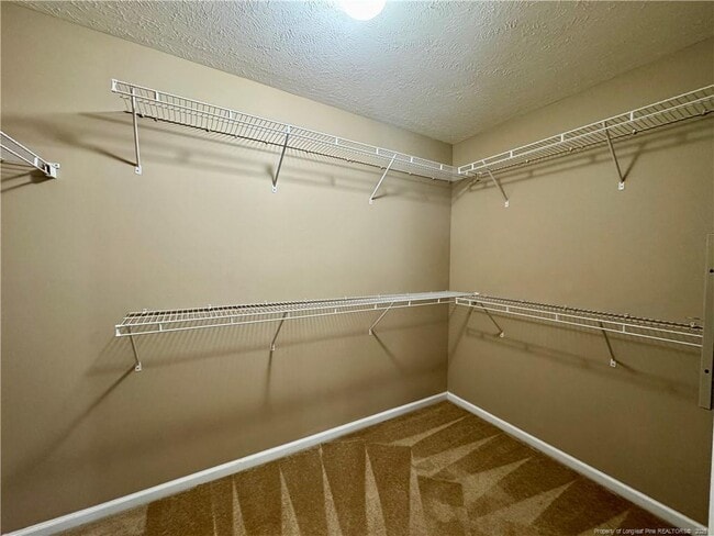 Building Photo - 227 Fairfield Cir
