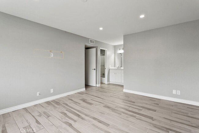 Building Photo - 26408 Via Roble