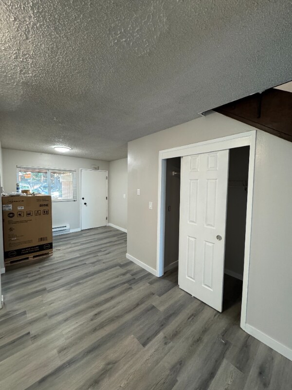 Building Photo - 308 Summit Ave N