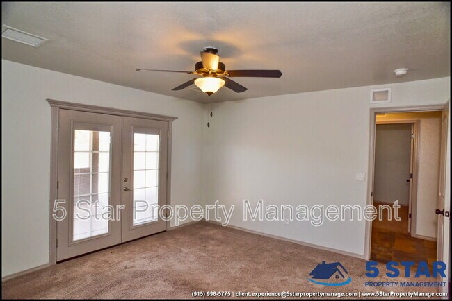Building Photo - 703 Lt Joe Magellanes Rd