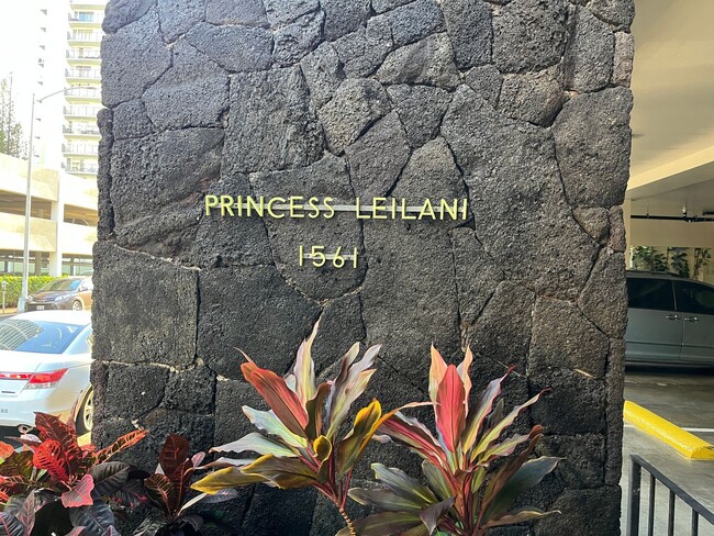 Building Photo - Princess Leilani (Honolulu / Ala Moana) - ...