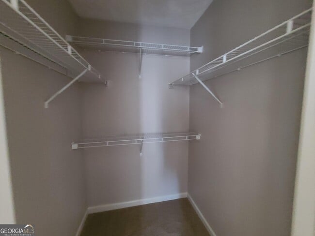 Building Photo - 5009 Mint Dr