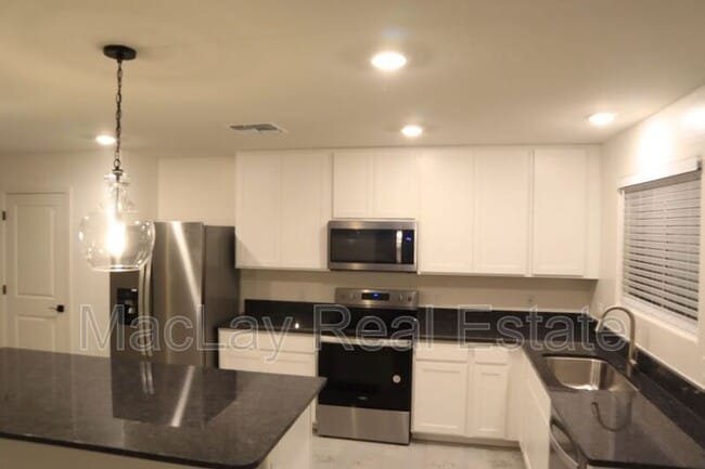 Building Photo - 2783 N Mulberry Pl