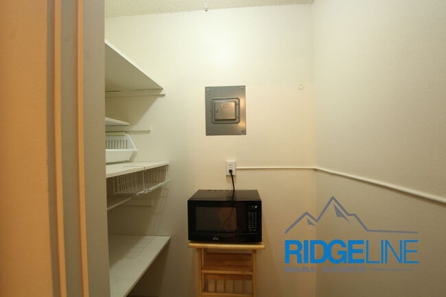 Building Photo - 228 13th Ave S