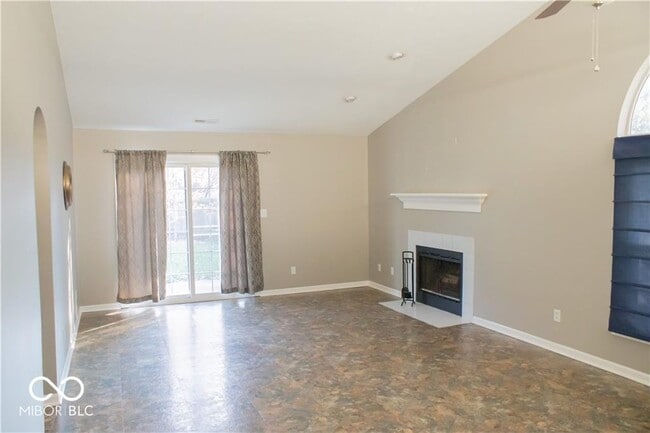 Building Photo - 12403 E 75th St