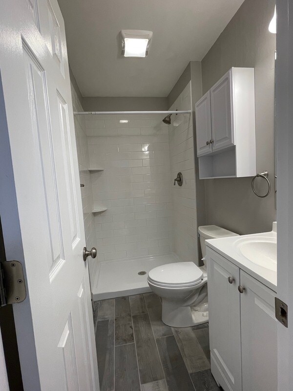 Building Photo - 46 Mulberry St